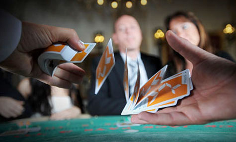playing offline poker with a partner